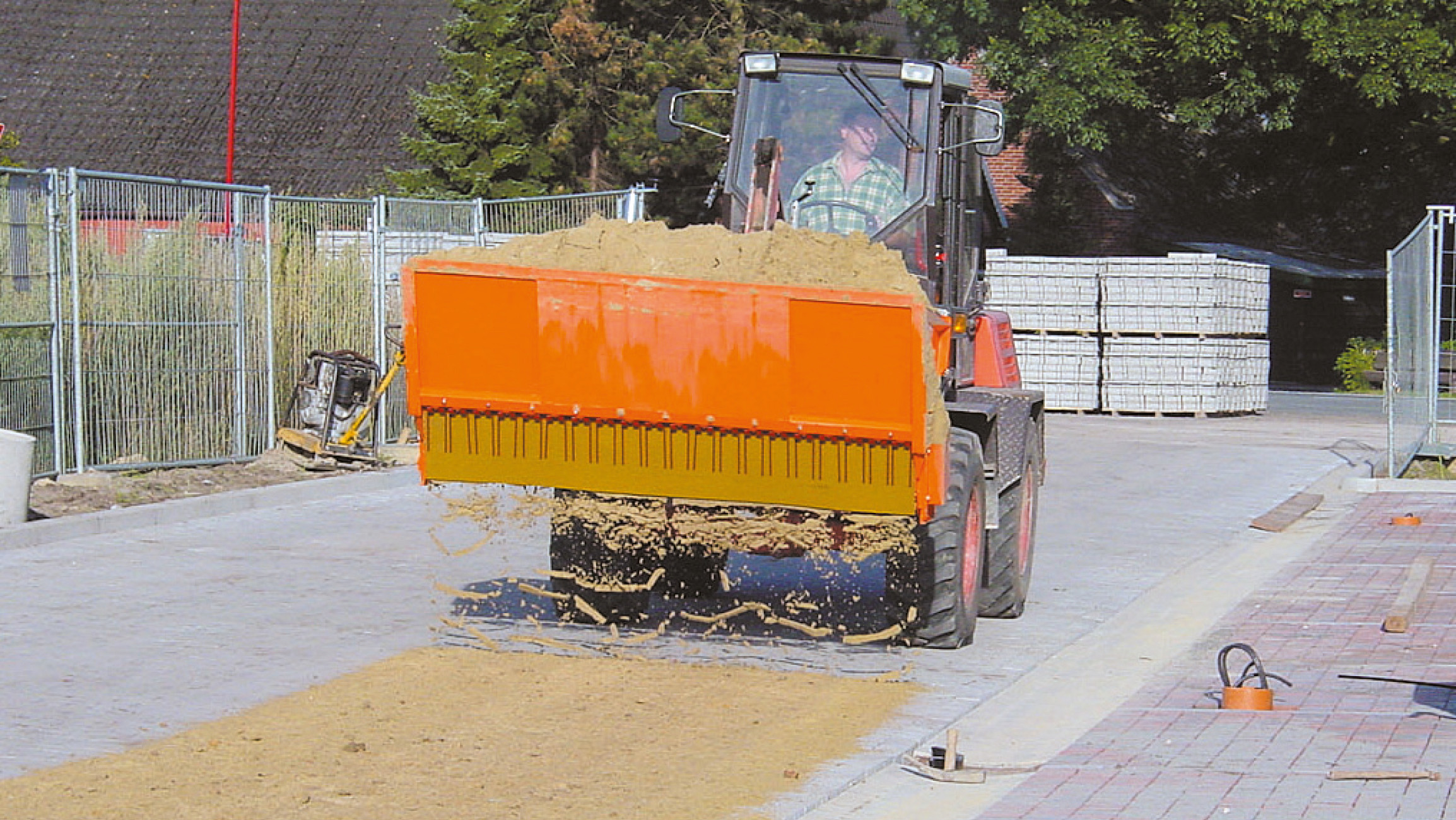 Spreading shovel