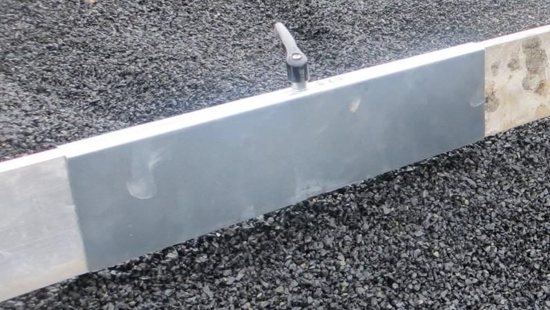 Connector for smoothing boards