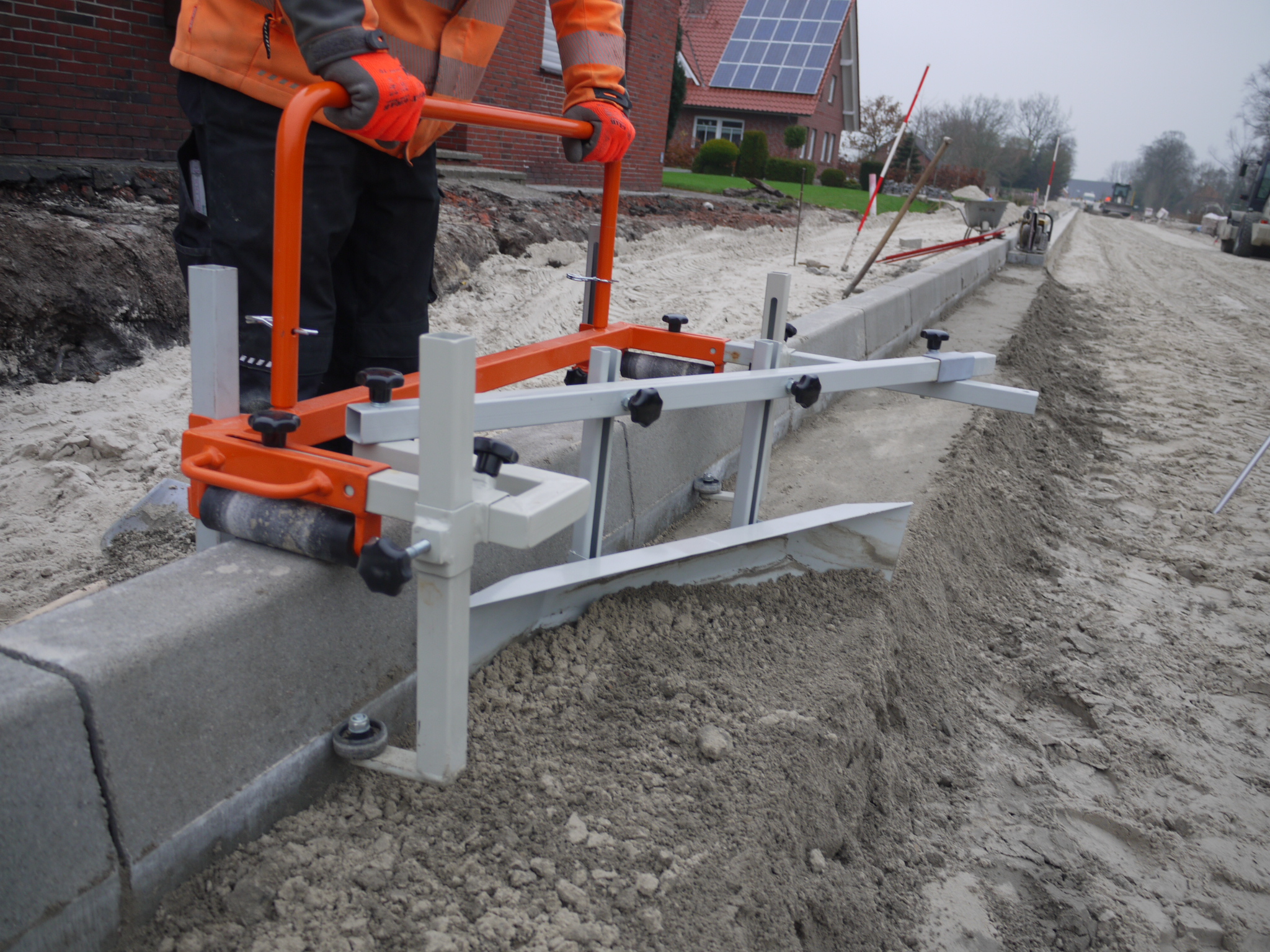 Système de nivellement de béton avec chariot guide