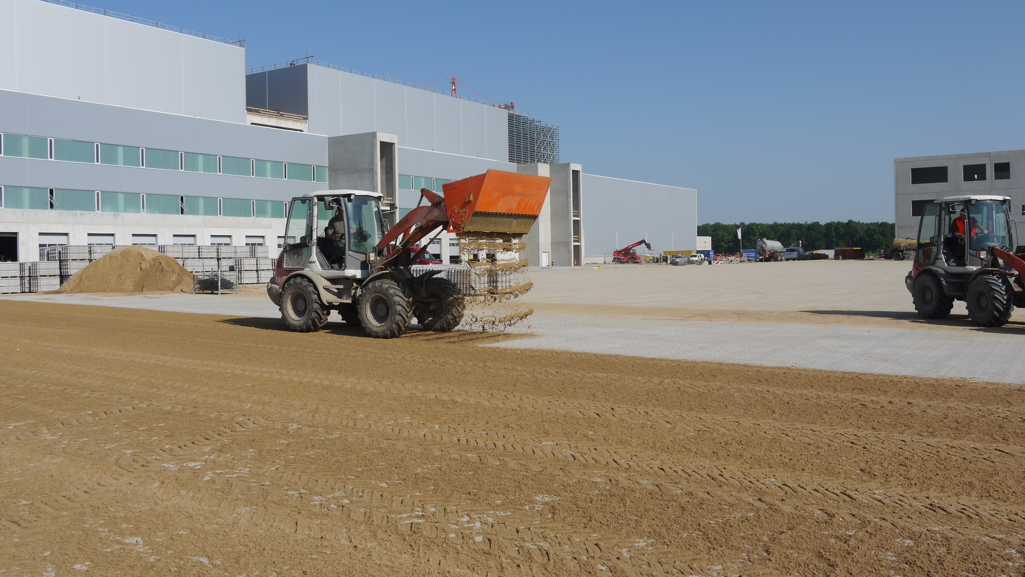 Spreading shovel