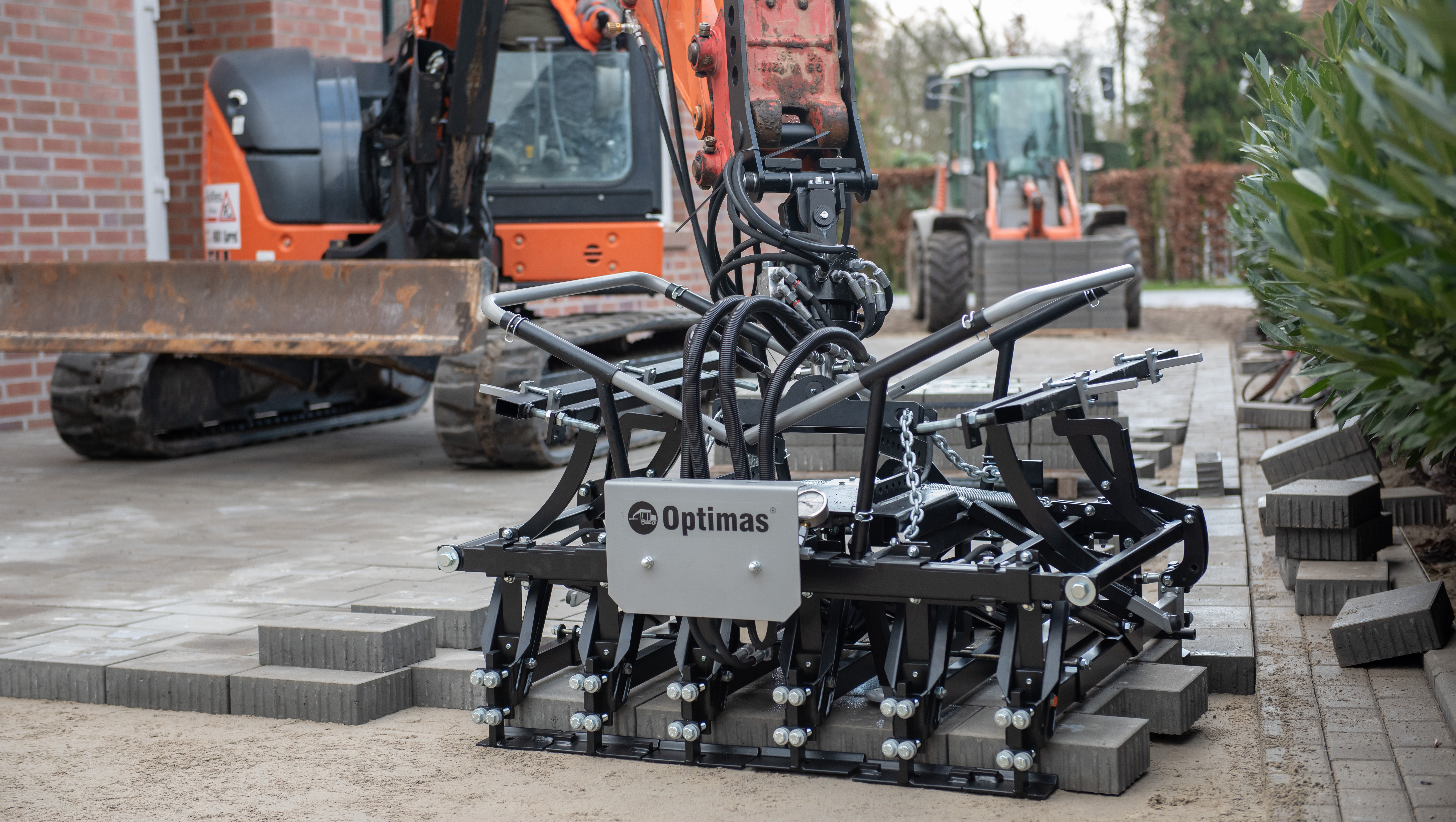Paver-Clamp Multi6 M for various carrier -laying down paving stones