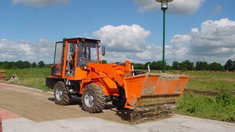 Spreading shovel
