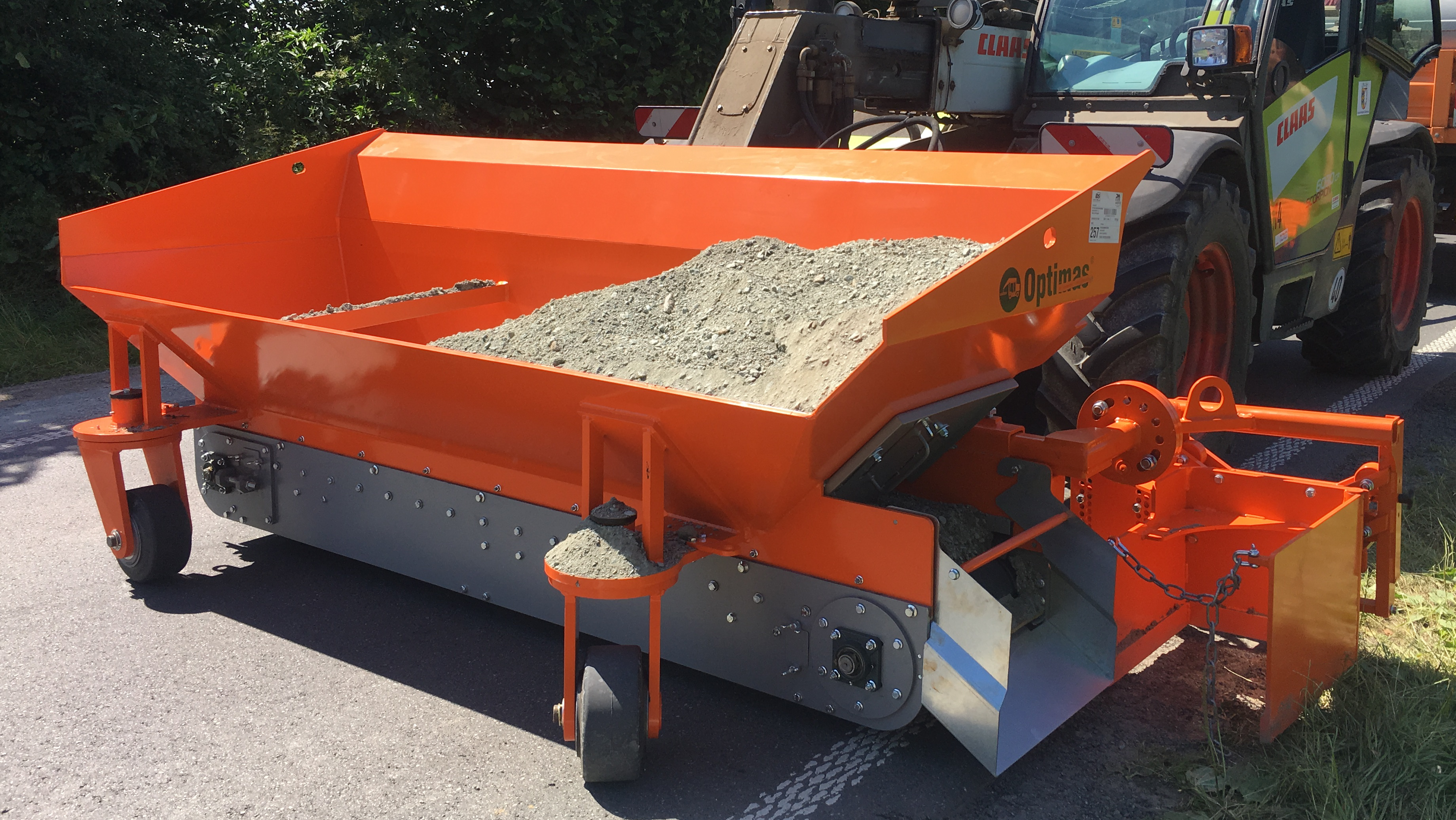 Distributeur de matière « Finliner » pour accotements 0,5 m³/1,0 m³ et 1,4 m³