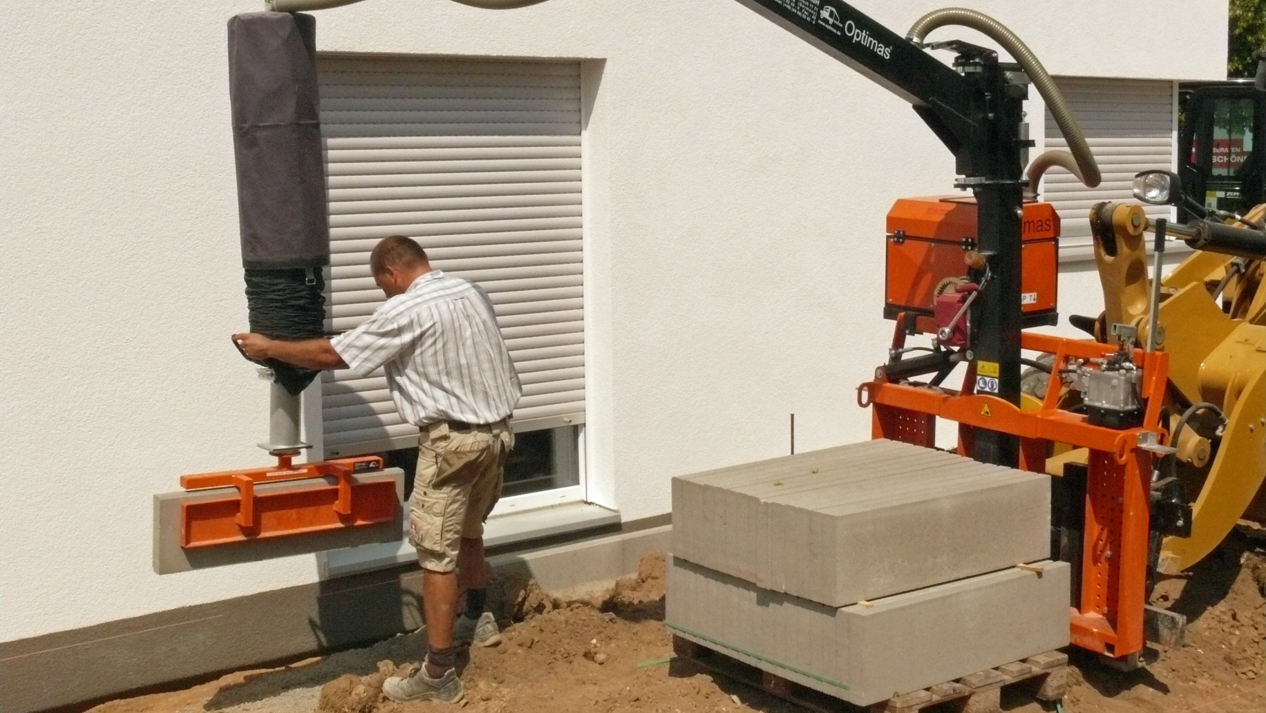 Optimas Vacu-Lift: easy placing of curbs.